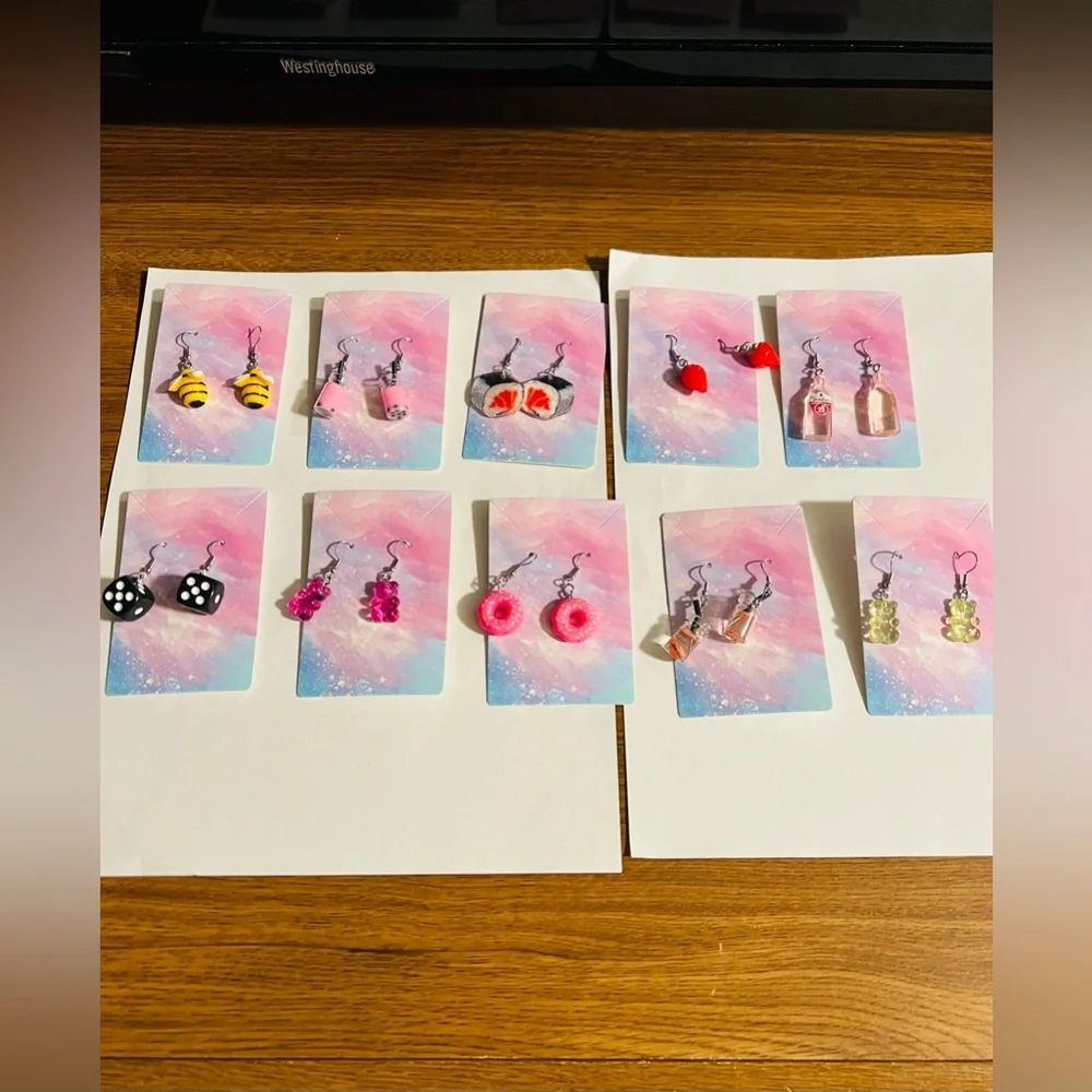 *10 sets/$8Colorful Earrings Set - Picture 1 of 3